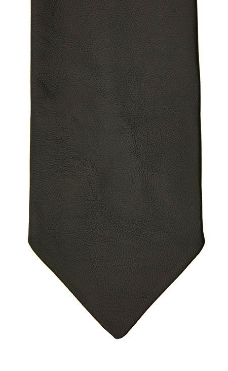 "الانطباع الأول" حملة فيراغامو لموسم ربيع وصيف 2026